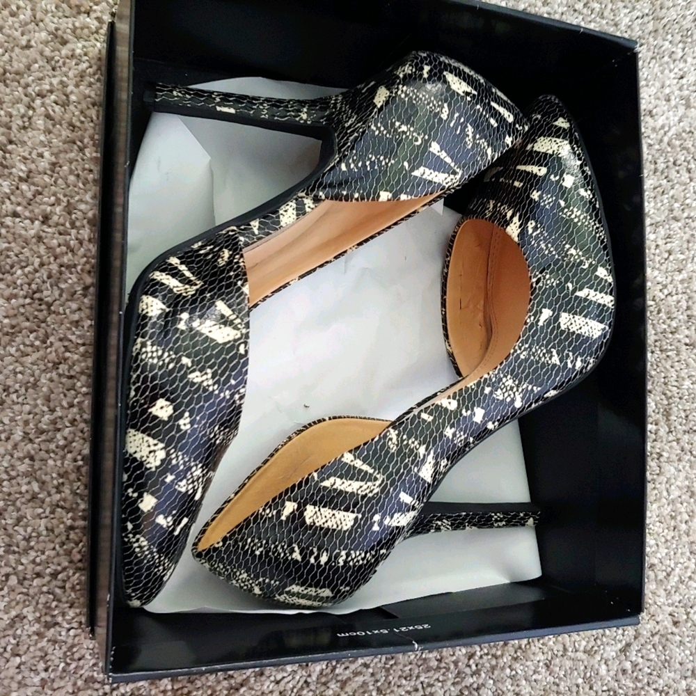 Sexy Zebra D'orsay Stilettos size 10